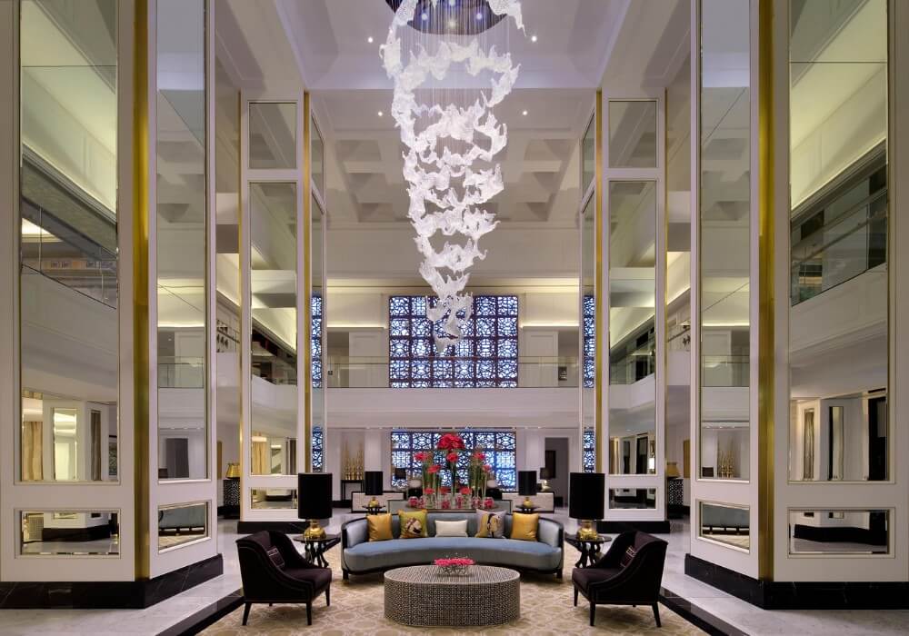 Taj Dubai Gallery Hotel 1