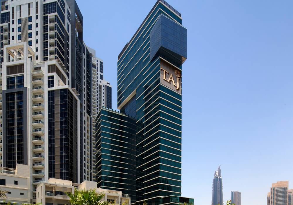 Taj Dubai Gallery Hotel 18